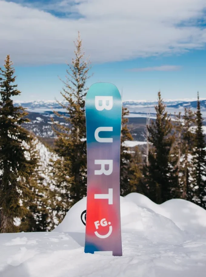 Burton Feelgood Flying V Snowboard für Damen