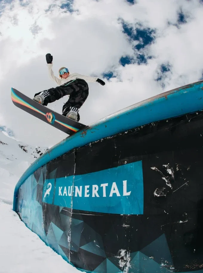 Burton Free Thinker Camber Snowboard für Herren Burton Free Thinker Camber Snowboard für Herren