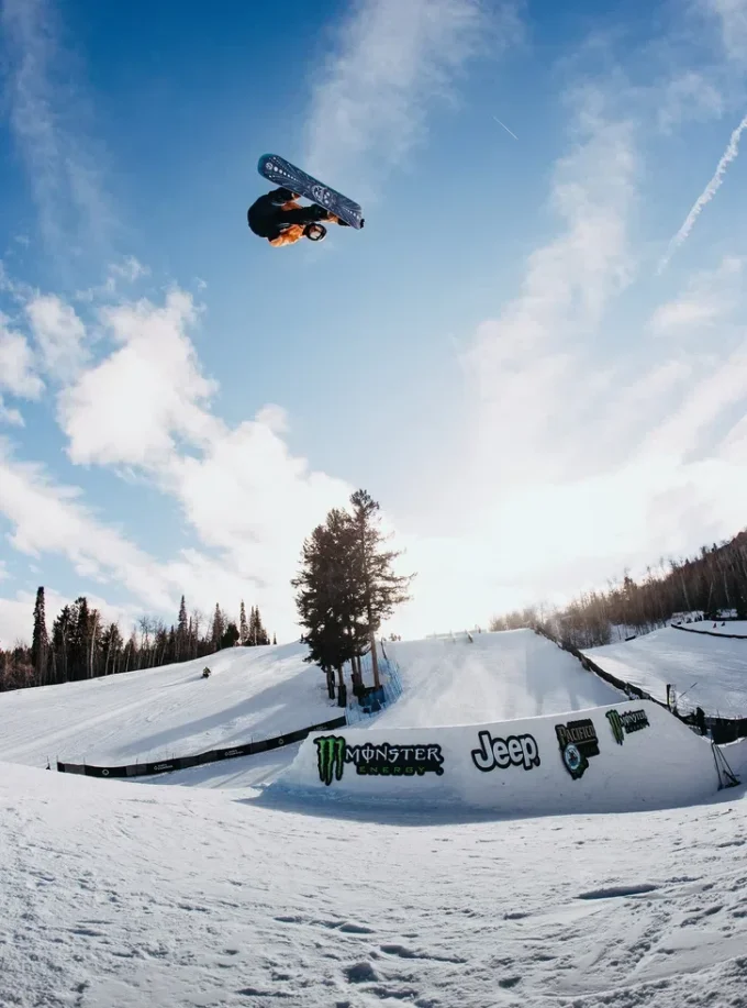 Burton Free Thinker Camber Snowboard für Herren Burton Free Thinker Camber Snowboard für Herren