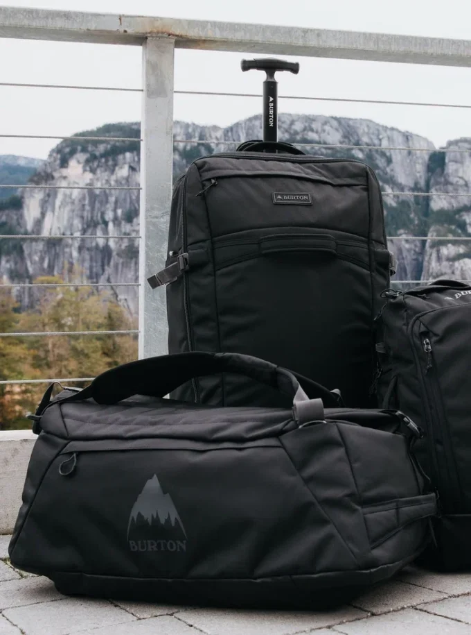 Burton Multipath 90L Checked Travel Bag Burton Multipath 90L Checked Travel Bag