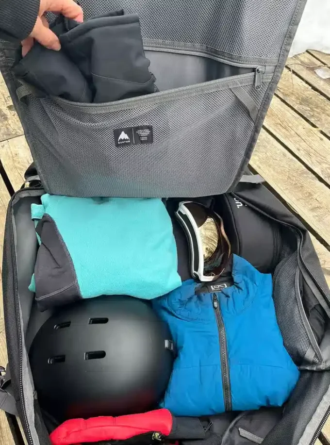Burton Multipath 90L Large Duffel Bag Burton Multipath 90L Large Duffel Bag