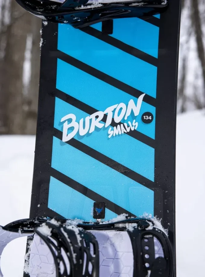 Burton Smalls Flat Top Snowboard für Kinder Burton Smalls Flat Top Snowboard für Kinder