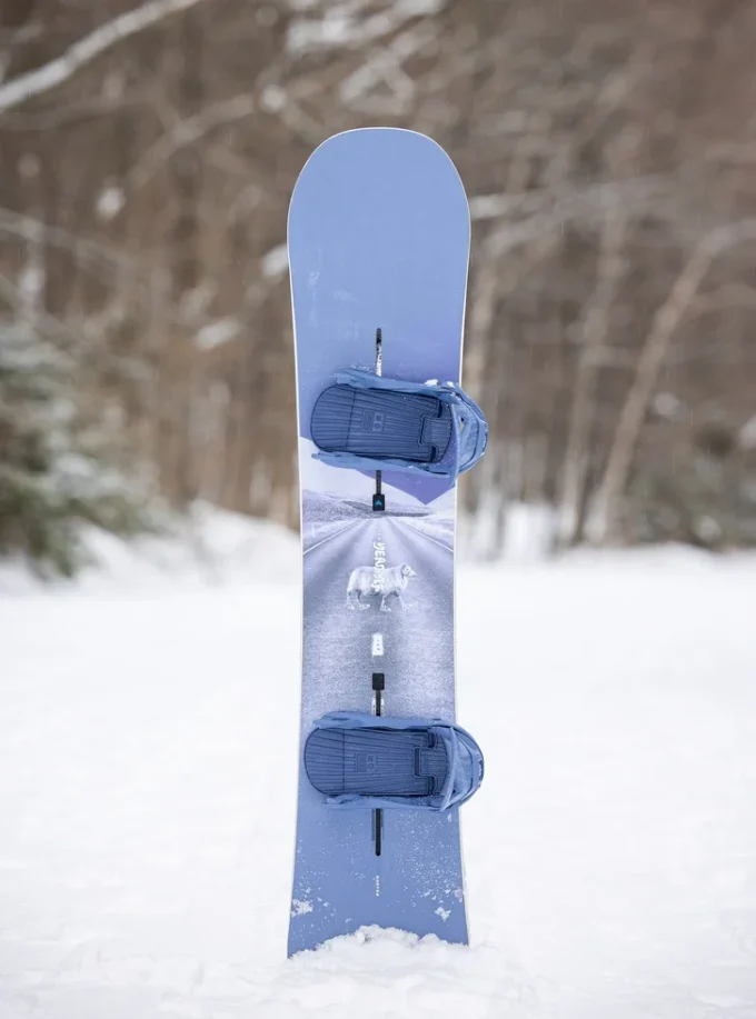 Burton Yeasayer Flat Top Snowboard für Damen