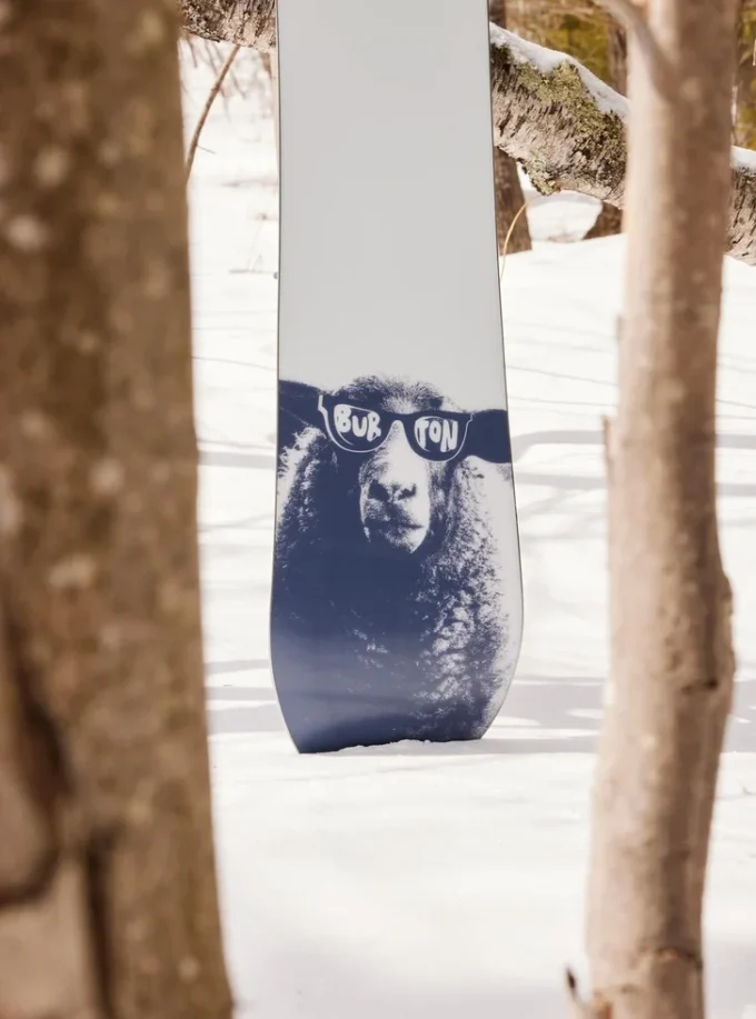Burton Yeasayer Flying V Snowboard für Damen